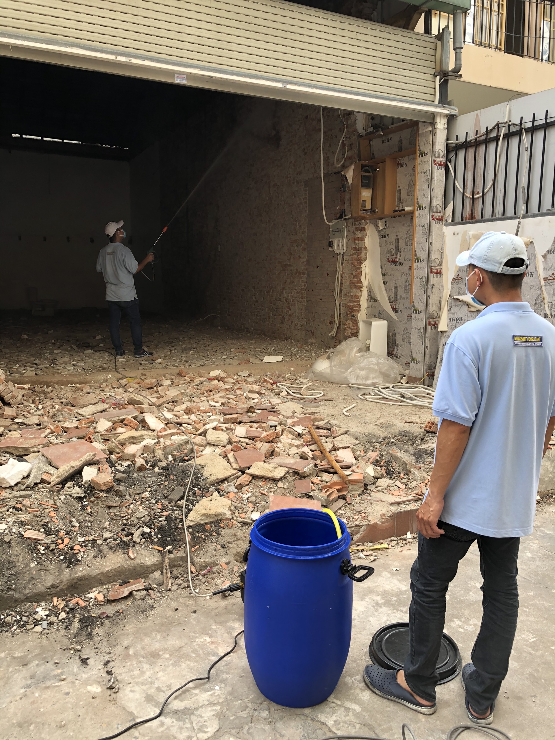 z2410106855216 0facfdaeb60251ffb38ae1bfa3f32a33