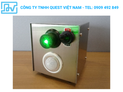 Máy đuổi chuột bằng tia Laser xanh
